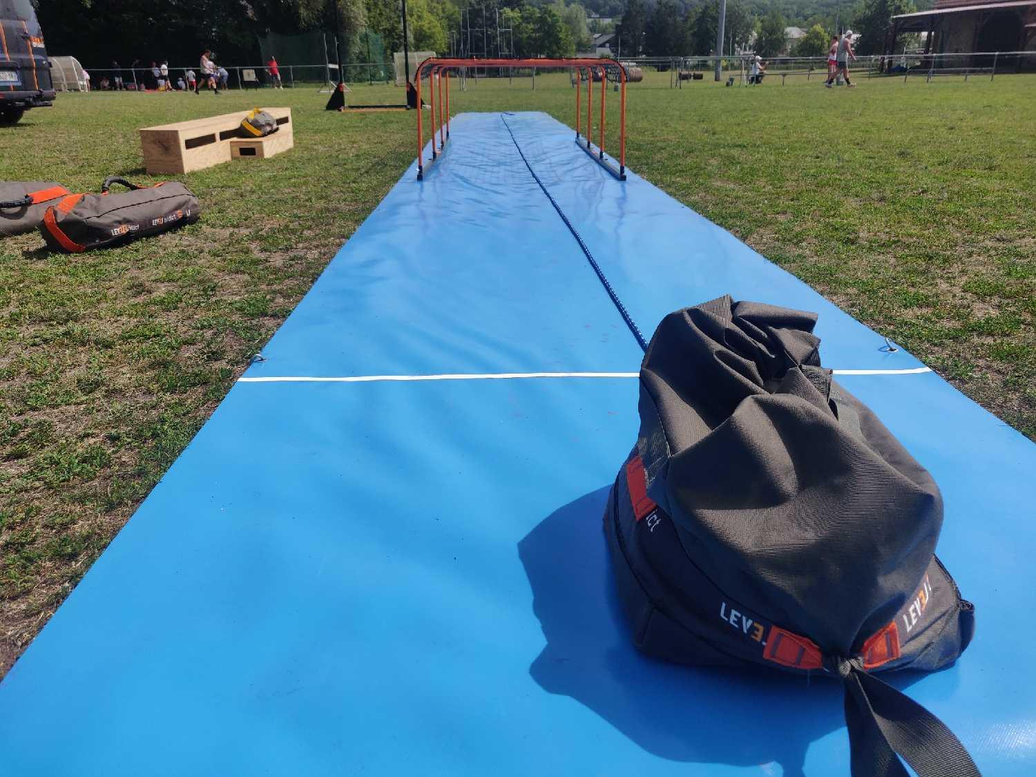 Bâche pour tirage charge de 40 kg pour le Parcours Professionnel Adapté Bâche pour tirage charge de 40 kg pour le Parcours Professionnel Adapté