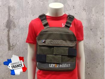 Nouveau gilet LEVEL addict - l'ECOVEST - plus économique mais toujours Made In France - vue de face sur mannequin