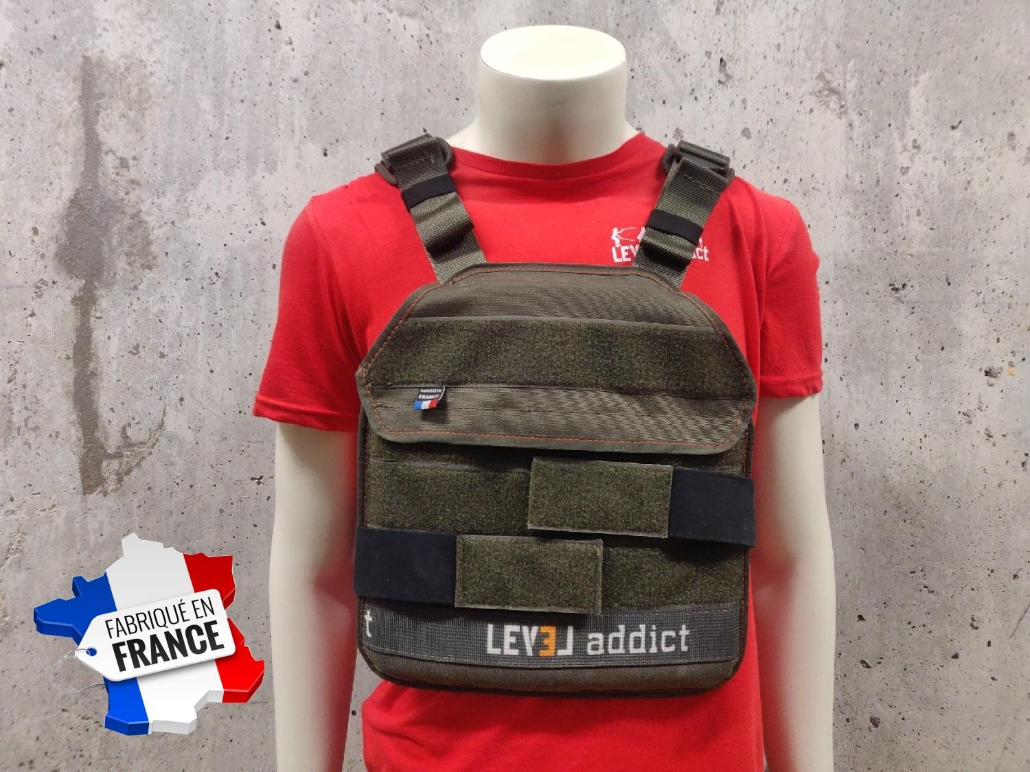 Nouveau gilet LEVEL addict - l'ECOVEST - plus économique mais toujours Made In France - vue de face sur mannequin Nouveau gilet LEVEL addict - l'ECOVEST - plus économique mais toujours Made In France - vue de face sur mannequin