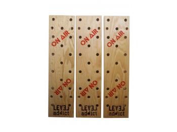 Peg Boards personnalisés | Vue de face | 100% Made In France | | LEVEL addict