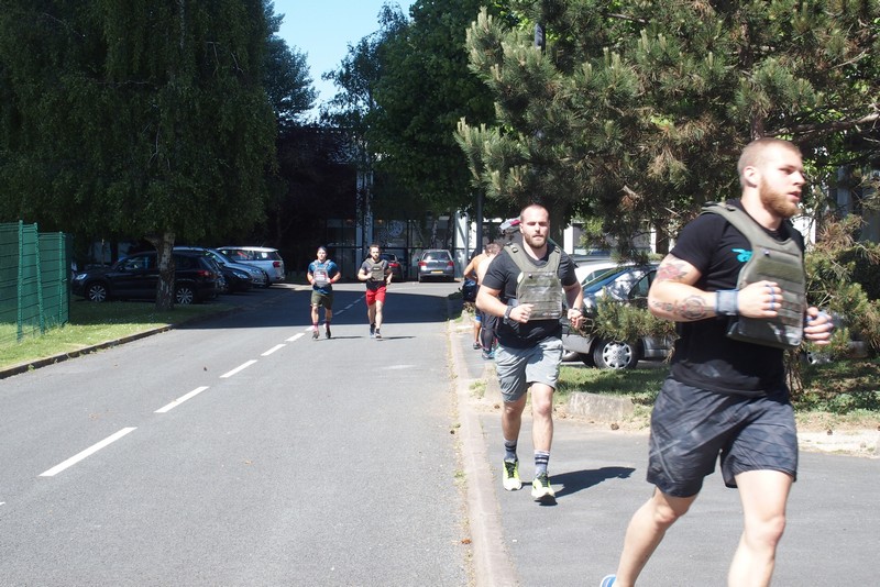 marcher avec un gilet lesté